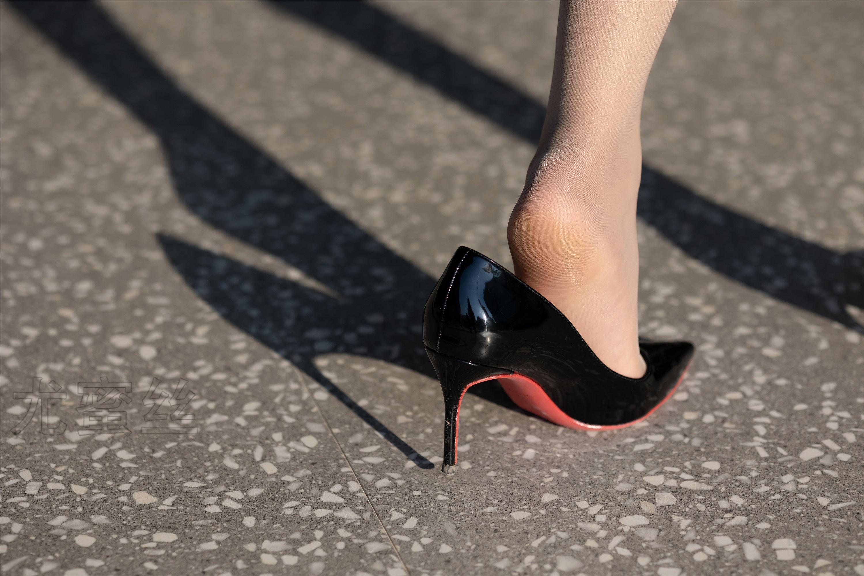 尤蜜丝 穿搭写真 NO.081